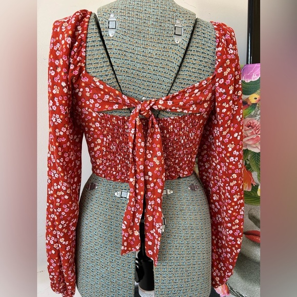 ALTAR’D STATE DITSY FLORAL CROP, TIE BACK, RUCHED BODICE, FEMININE, BOHO, Sz.S - Picture 6 of 10